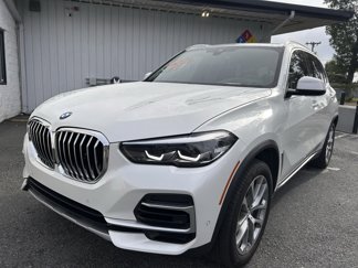Used 2023 BMW X5 xDrive40i w/ Premium Package image 1