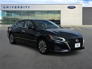 Used 2023 Nissan Altima 2.5 SV w/ SV Premium Package image 1
