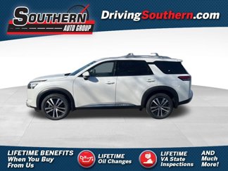 New 2025 Nissan Pathfinder Platinum image 1