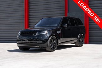 Used 2023 Land Rover Range Rover SE image 1