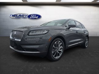 Used 2022 Lincoln Nautilus Reserve image 1