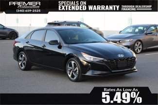 Used 2023 Hyundai Elantra SEL w/ Convenience Package image 1