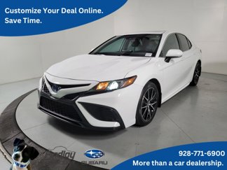 Used 2024 Toyota Camry SE image 1
