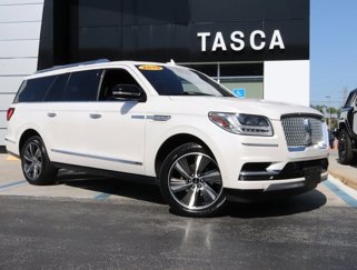 Used 2019 Lincoln Navigator L Reserve image 1