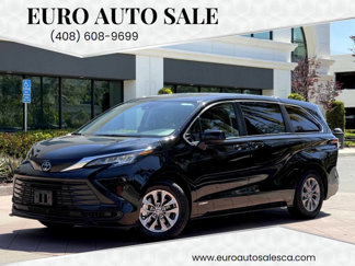 Used 2021 Toyota Sienna LE image 1