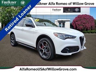 New 2025 Alfa Romeo Stelvio Sprint image 1