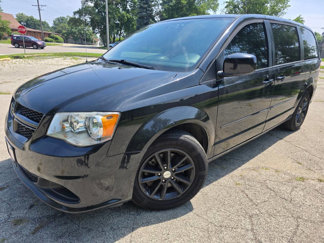 Used 2016 Dodge Grand Caravan SE image 1