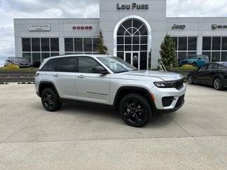 New 2025 Jeep Grand Cherokee Altitude image 1