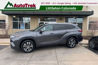 Used 2023 Toyota Highlander XLE image 1