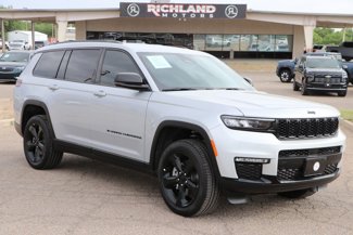 Used 2025 Jeep Grand Cherokee L Limited w/ Black Appearance Package image 1