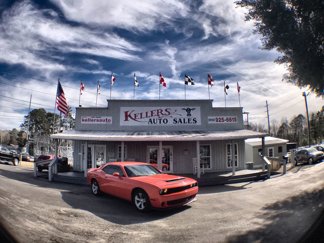 Used 2019 Dodge Challenger SXT image 1