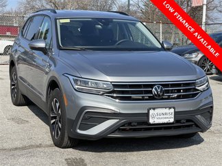 Used 2024 Volkswagen Tiguan S image 1