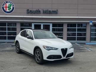 New 2025 Alfa Romeo Stelvio Sprint image 1