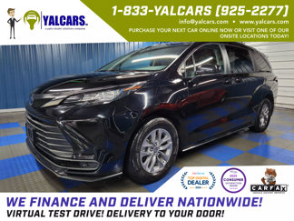 Used 2022 Toyota Sienna LE image 1