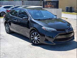 Used 2018 Toyota Corolla LE image 1