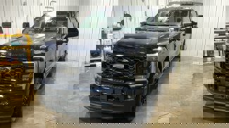 New 2025 Ford F350 4x4 Crew Cab Super Duty image 1