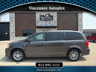 Used 2019 Dodge Grand Caravan SXT image 1