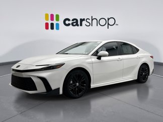 Used 2025 Toyota Camry SE image 1
