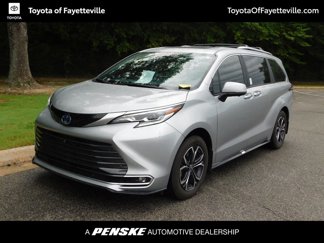 Certified 2025 Toyota Sienna Platinum image 1