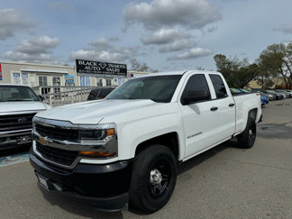 Used 2018 Chevrolet Silverado 1500 W/T w/ Trailering Package image 1