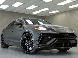 Used 2023 Lamborghini Urus Performante image 1