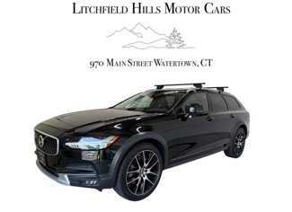 Used 2019 Volvo V90 T6 Cross Country w/ Advanced Package image 1