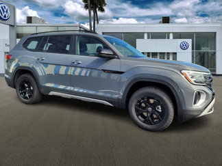 New 2025 Volkswagen Atlas Peak Edition SE image 1