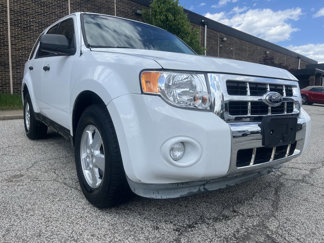 Used 2010 Ford Escape XLT image 1