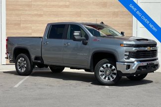 Used 2025 Chevrolet Silverado 3500 W/T image 1