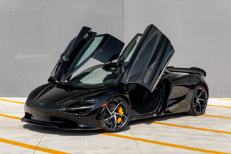 Used 2024 McLaren 750S image 1