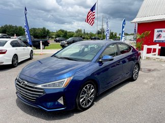 Used 2020 Hyundai Elantra Limited image 1