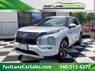 Used 2023 Mitsubishi Outlander 4WD Plug-In Hybrid image 1