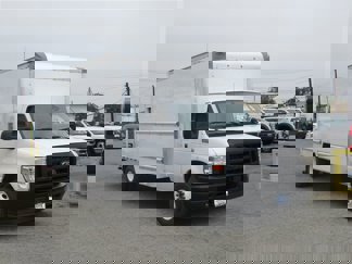 Used 2022 Ford E-350 and Econoline 350 Super Duty image 1