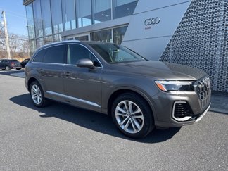 Certified 2025 Audi Q7 2.0T Premium w/ Convenience Package image 1