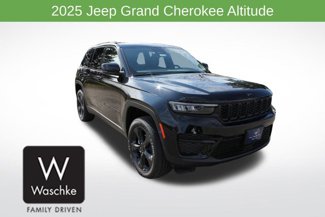 New 2025 Jeep Grand Cherokee Altitude image 1