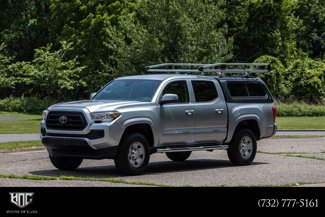 Used 2022 Toyota Tacoma SR image 1
