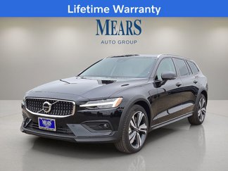 New 2026 Volvo V60 B5 Cross Country Plus w/ Protection Package Premier image 1