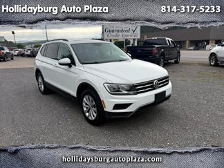 Used 2018 Volkswagen Tiguan SE w/ Panoramic Sunroof Package image 1