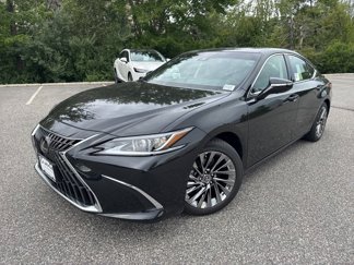 New 2025 Lexus ES 300h w/ Luxury Package image 1