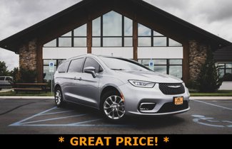 Used 2021 Chrysler Pacifica Touring-L image 1