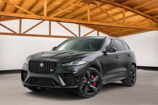 Used 2022 Jaguar F-PACE SVR image 1