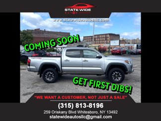 Used 2019 Toyota Tacoma TRD Off-Road image 1
