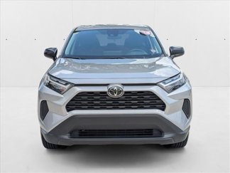 Used 2025 Toyota RAV4 LE video 2