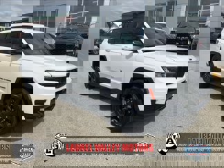 New 2025 Jeep Grand Cherokee L Laredo image 1