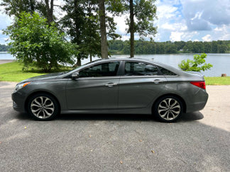 Used 2014 Hyundai Sonata SE image 1