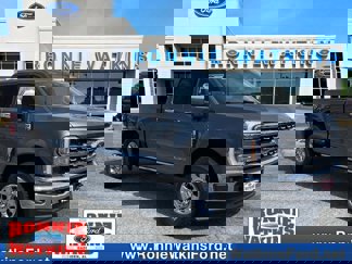 New 2025 Ford F250 4x4 Crew Cab Super Duty image 1