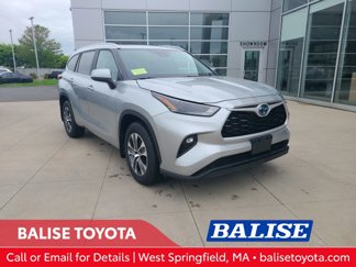 Used 2023 Toyota Highlander XLE image 1
