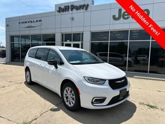 New 2025 Chrysler Pacifica Select image 1