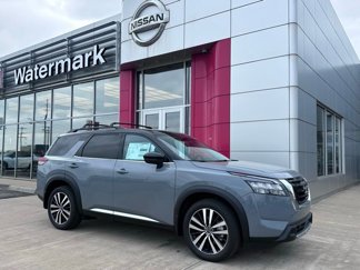 New 2025 Nissan Pathfinder Platinum image 1