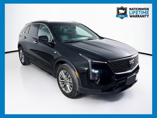 Used 2024 Cadillac XT4 Premium Luxury image 1